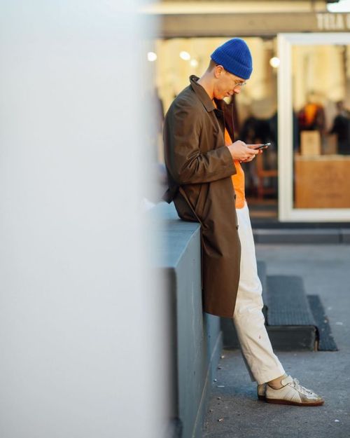 German Army Trainer, nothing better ••• #swedenstyle #streetstylephotography #pittiuomo #swedish #fl