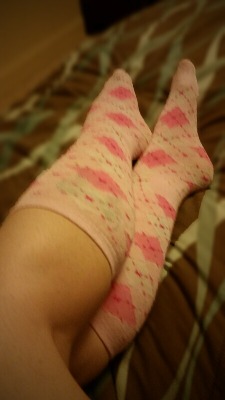 fiestylil1:  Cute socks make me feel cute!