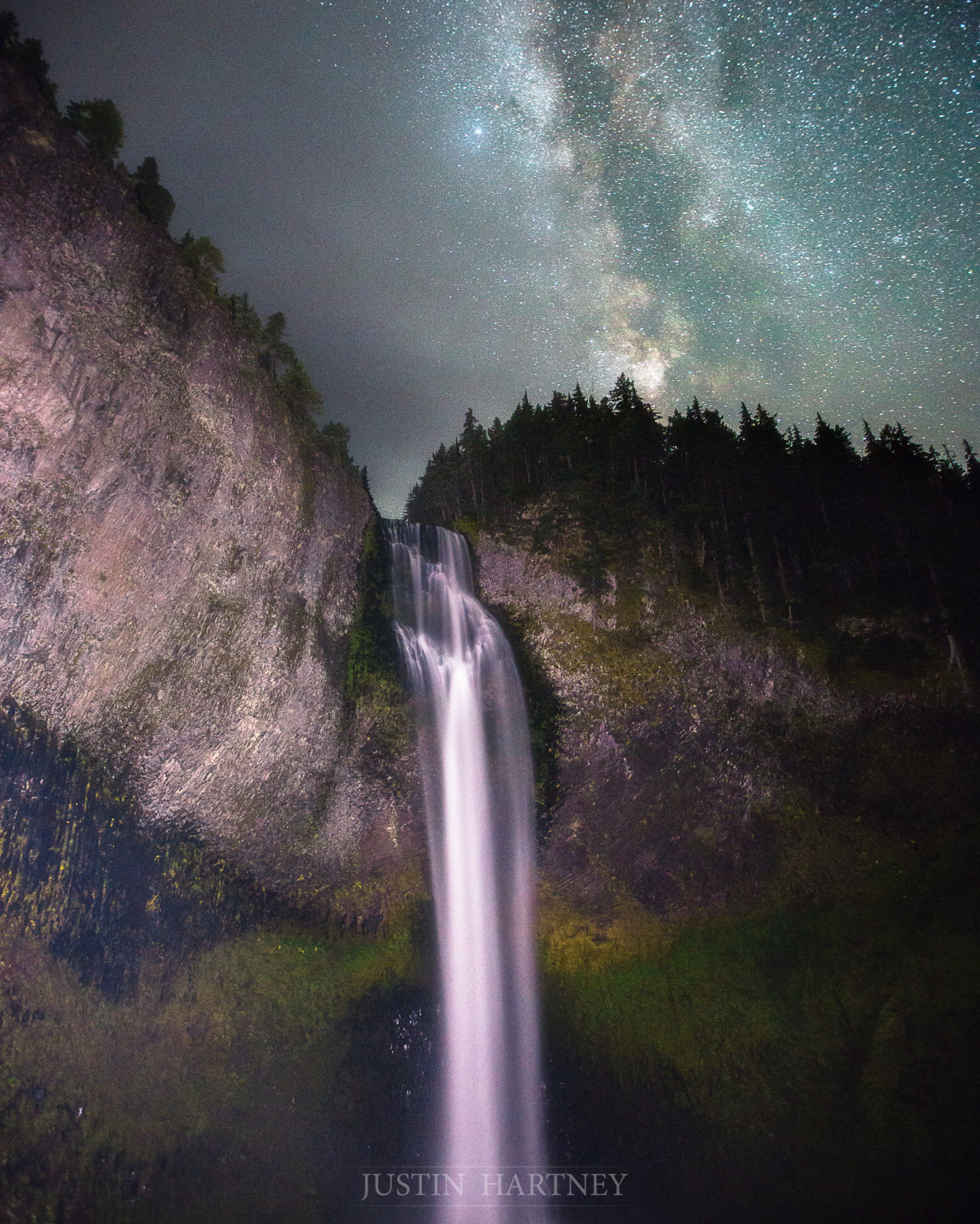 Salt Creek Milky Way, Oregon [OC] [2200x2750] via /r/EarthPorn http://ift.tt/2dvsv3F