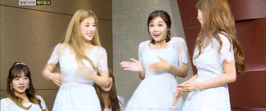 eunjieveryday:  Eunji’s dorkiness rubbing off on Chorong and Bomi