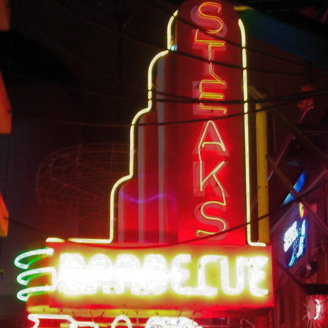 It is always #bbq time in #Texas! #bonedaddys #barbecue #dallas #restaurant #vacation