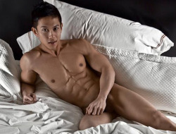 auberonbc:  For more Gorgeous Asian Men visit:http://auberonbc.tumblr.com/archive