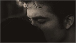 lunaticivy:  Edward & Bella + forhead kisses 