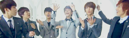 youngmine:  Dorky boyfriends. ♡＾▽＾♡ 
