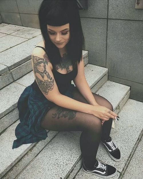 Your #1 Place For Tights Fashion Inspiration