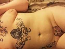 angelinakitten: Guys I feel so soft and cute and I love it  http://www.amazon.com/registry/wishlist/2GR9UWNKJMTTT 👈🏻👈🏻 spoil a kitten