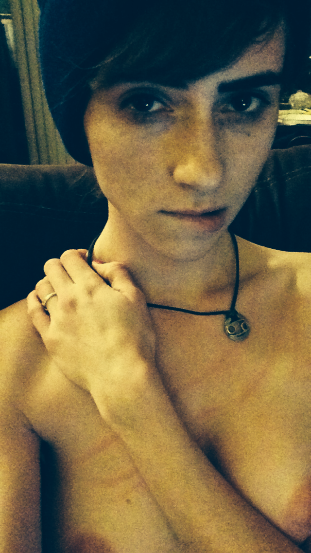 cherrybombkisses:  dahliafemme:  Felt pretty dykey togay  dayum