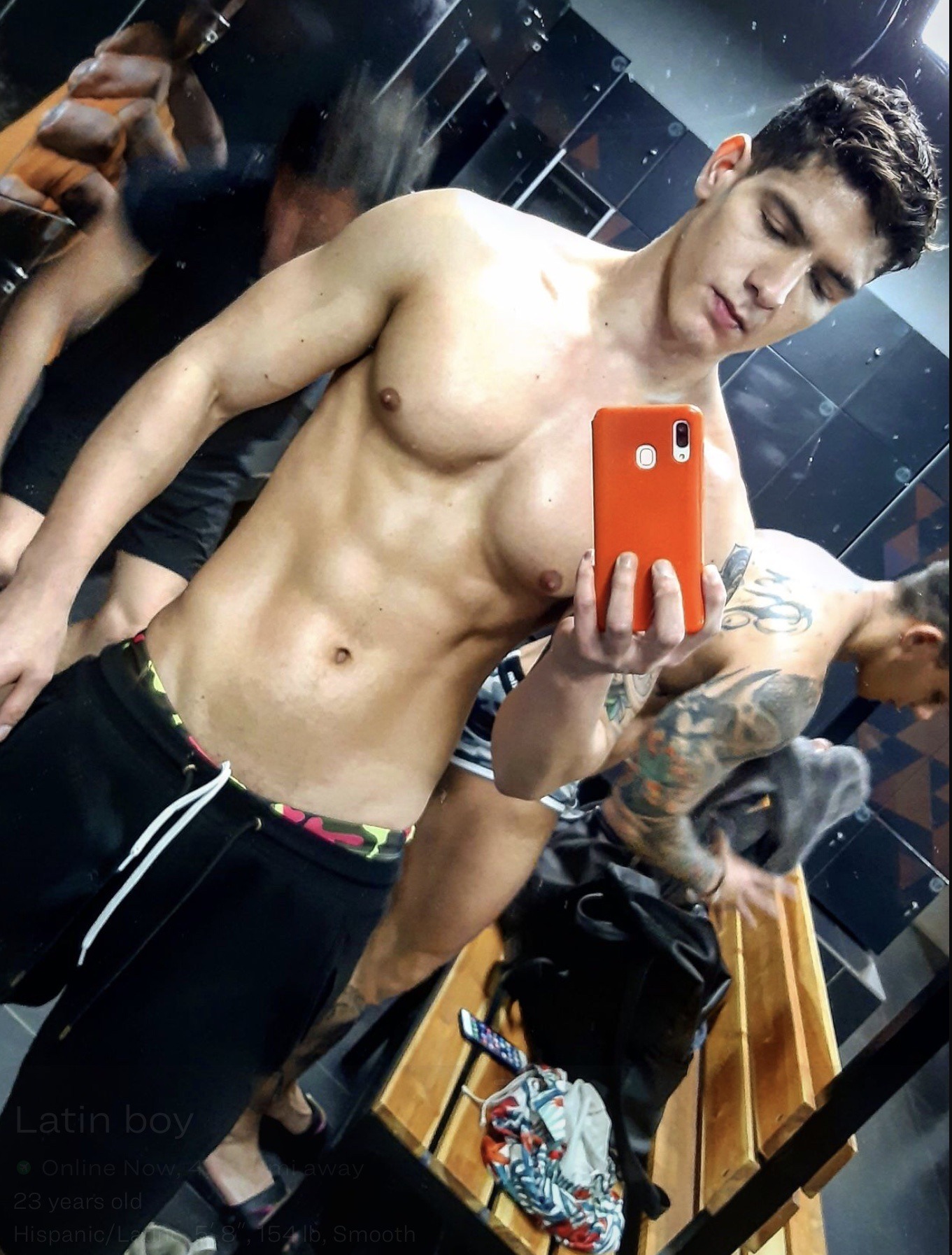 tumblthosepantsoff:
