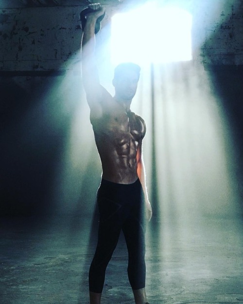 dailylucifernetflix: officialtomellis: #BTS shot from a shoot I did this weekend that I have be