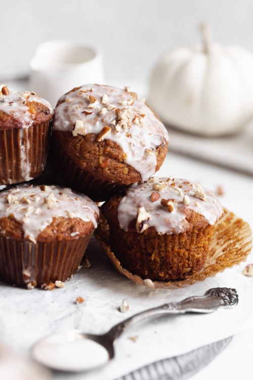 sweetoothgirl:Pumpkin Carrot Cake Muffins