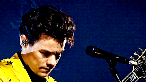 hsrryangels:Literally screamed into my pillow when I saw this