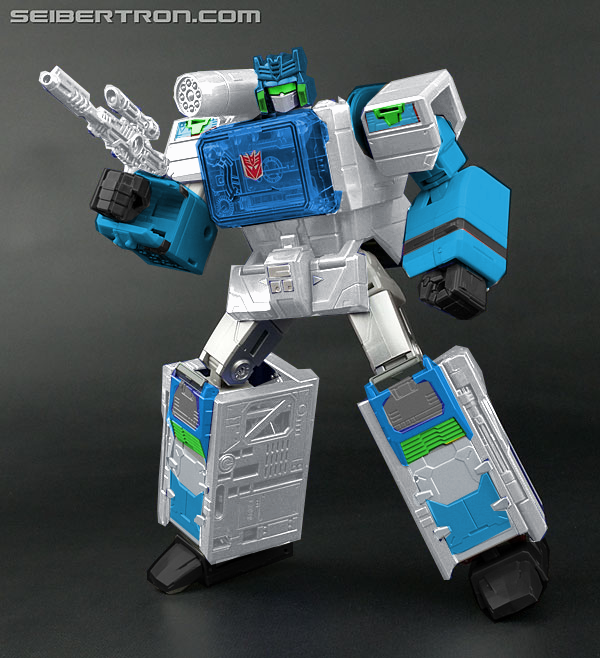 speedfreak01:  here’s i guess a companion piece to my mtmte sg titans return set,