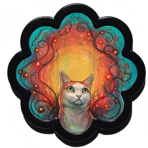 “Magic Cat” now available @rotofugi http://gallery.rotofugi.com/exhibits/2018-KellyVivanco/ #kelly