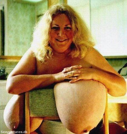 longtitlover: Is there a frontal of this beauty