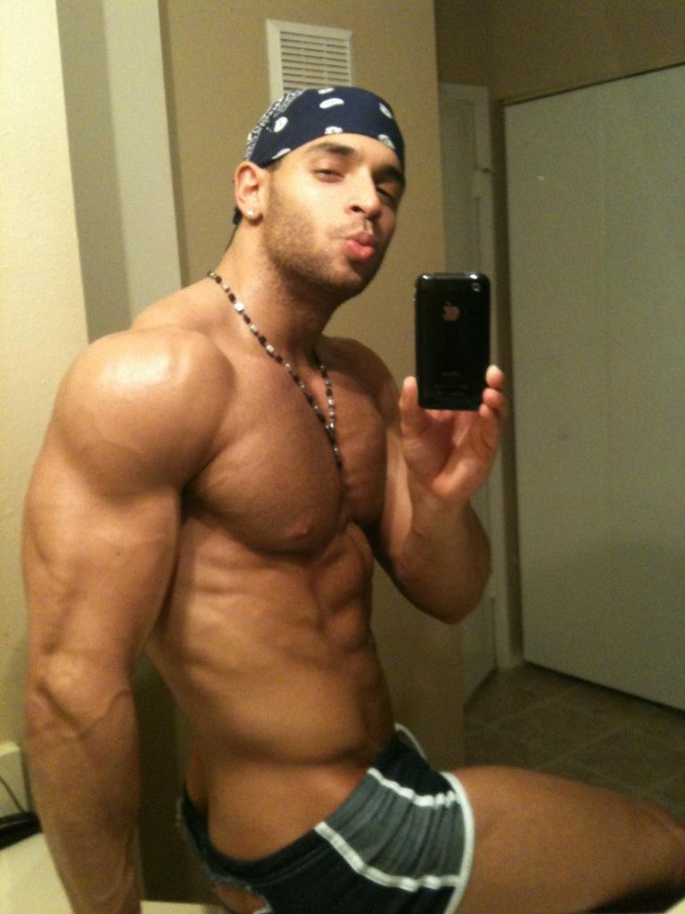 maleselfies:  Sean Zevran Super hot guy with a banging body and rock hard cock! Follow