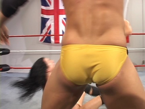 perversionsofjustice:  Close up wedgie pick….even the cameraman couldn’t focus on the match when this was going on