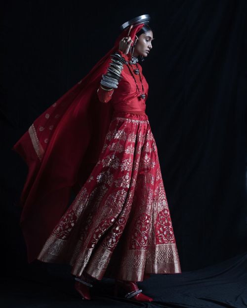 The Crossing by Ekaya Banaras | Winter Festive 2019Photography | Adil HasanModels | Nisha Kumari, An