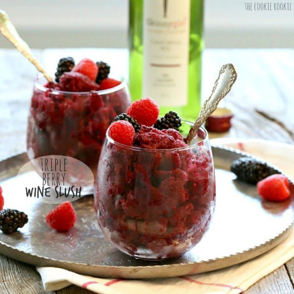 this-is-life-actually:   8 wine slushies you need in your life this summer Follow