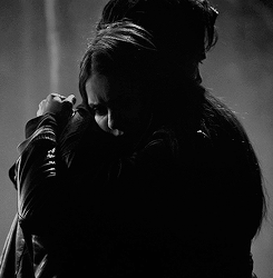 Featured image of post The Best 21 Faceless Couple Gif Aesthetic