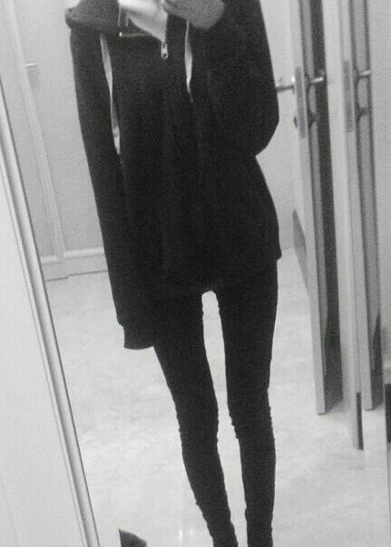 my-melancholy-musical:  Feet Together  Thighs Apart That’s the way To win their