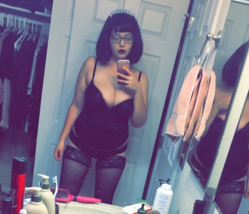 coldknives: when u dress up for your bf but he passed tf out