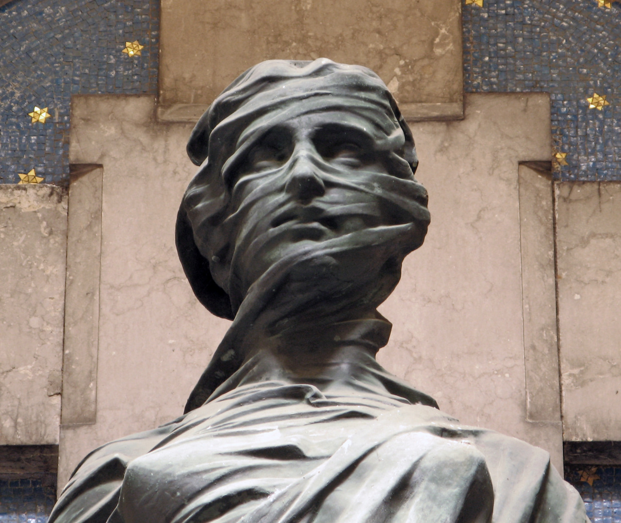 fer1972:  Today’s Classic: The Beautiful Statues of the Staglieno Cemetery in Genova,