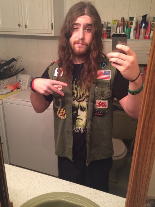 wahzoo:  To my dead and dark dreams: A toast for thee!