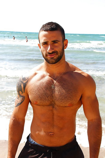 sexy Eliad…