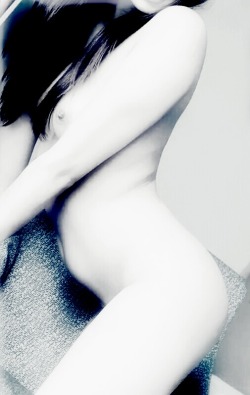 justcallmefae:  That moment…  Right before you fall off the chair.  ~Fae~