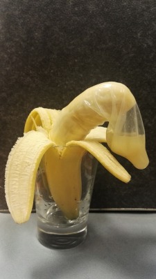 percy331:  Banana fuck 🍌 Anybody hungry?