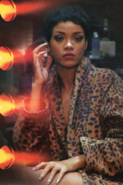 californiapeople:  Rihanna