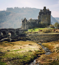 wanderthewood:Eilean Donan Castle, Scotland by genevieve_males
