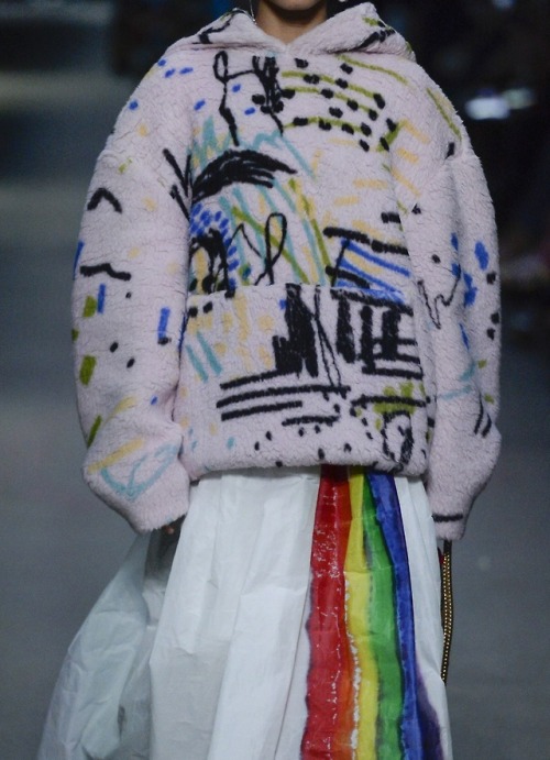 BURBERRY SS18 | www.instagram.com/immabillius/