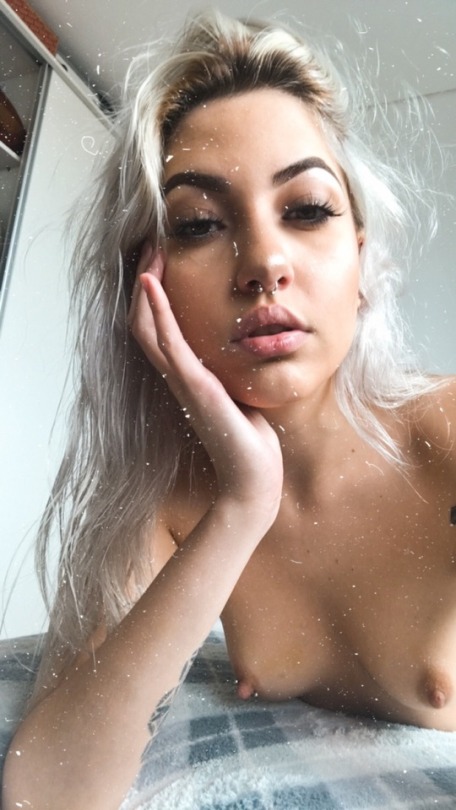 bbowdownp:  Snap filters are fun