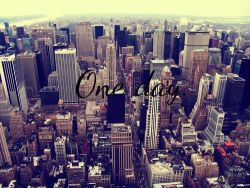 Living in NYC en We Heart It. http://weheartit.com/entry/68710502/via/Lara_98