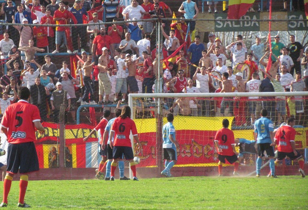 Independiente vuelve a probar jugadores en Burzaco