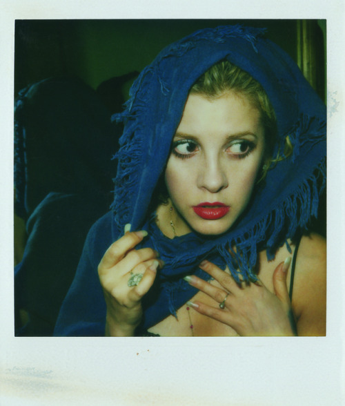 blairwitchz:Stevie Nicks polaroids ✫彡