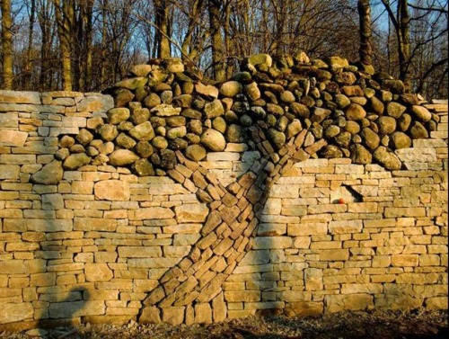 adventuresofpersephone:Beautiful sandstone dry wall with tree. The leaves are moss-covered granite f