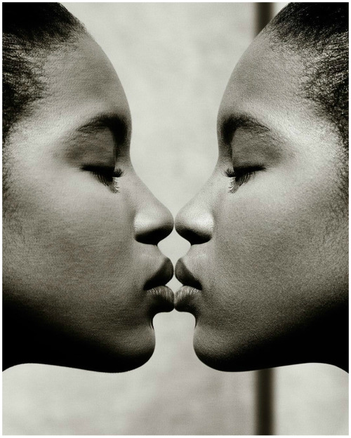 robertocustodioart:  Naomi Campbell by Albert Watson 1989