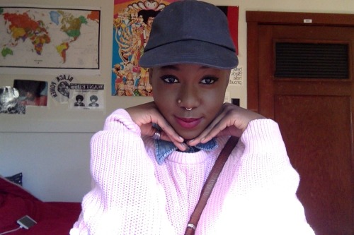 taaterth0t:hi hello happy valentines day from the bae area i will be loving on myself all day dont sleep  god damn
