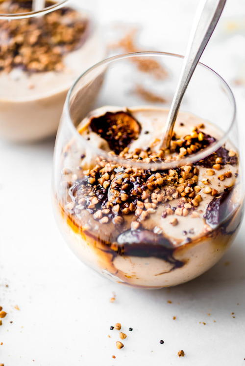 fullcravings:Creamy Fig Yogurt Breakfast Parfait Cups