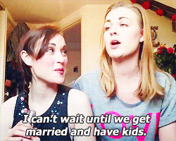 keepcalm-and-kissgirls:  they’re cute 