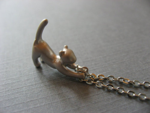 cat necklace - $18.75 buy it here!