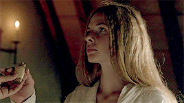 Rebecca Ferguson As Elizabeth Woodville In The White Queen (1.01)