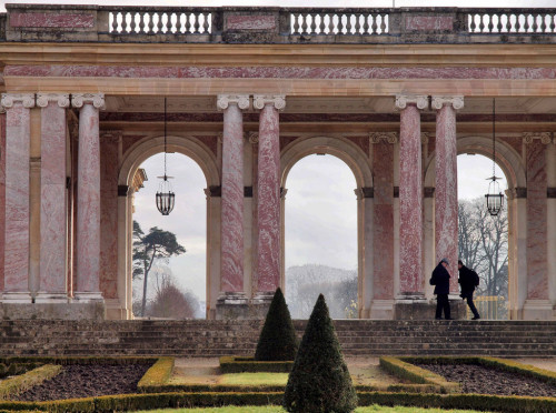 thestandrewknot:Grand Trianon, Versailles (by cb de damiette).