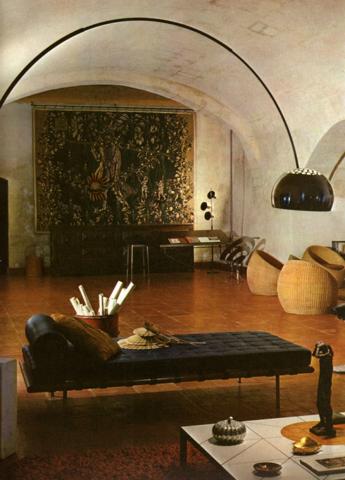 supremeinteriors: MODERN FURNITURE AND DECORATION | Robert Harling ©1971