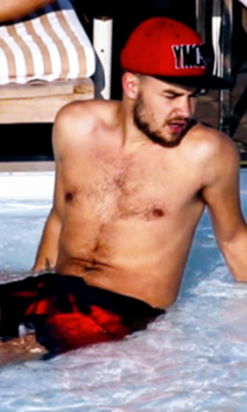 male-and-others-drugs:  Liam Payne