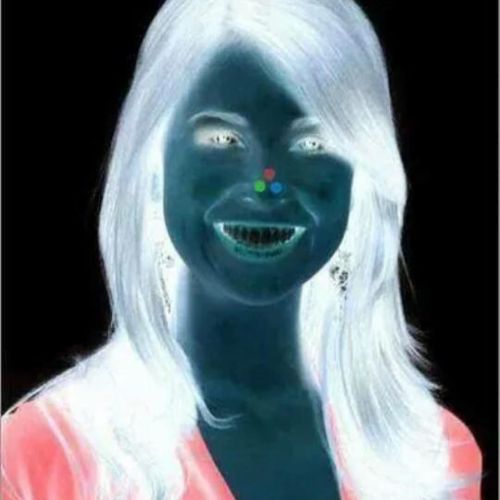 Ok…This is weird.  Stare at the red dot on her nose for :30. Then look at a plain wall and blink really fast! OMG!  like when it works for you! by jordancarverofficial