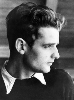 fuckyeahhistorycrushes:  Hans Scholl, 22nd September 1918- 22nd February 1943. Founding member of the anti-nazi White Rose Group along with his sister Sophie. Bravely opposed the Nazi regime at the height of Hitlers power in the early 1940s by scattering