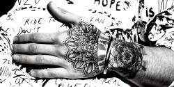 zayncl: Hand Tattoo 